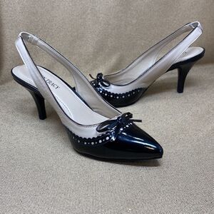 Ellen Tracy Bindy Black & Cream Leather Slingback Heels